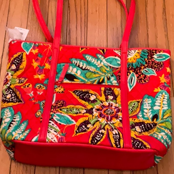 Vera Bradley small Vera tote with matching wallet. - Picture 5 of 7
